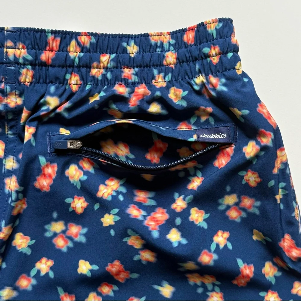Chubbies Mens “Flowers In Motion” 5.5